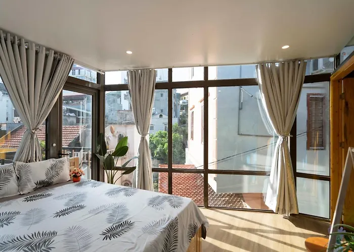 Private In Center-almor Homestay Ha Long